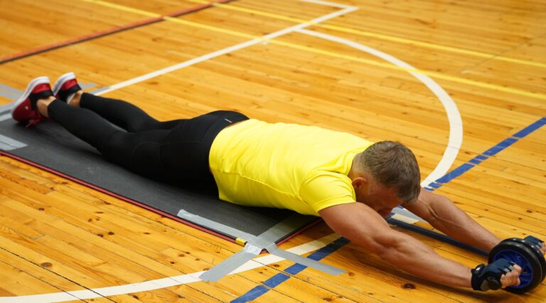 Greičiausiai atlikti 500 išsitiesimų su pilvo raumenų stiprinimo