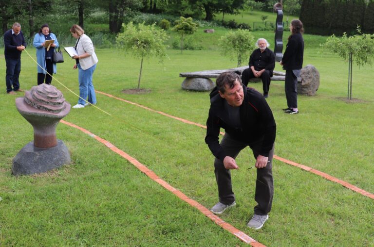 Ilgiausia molio plokštelių juosta